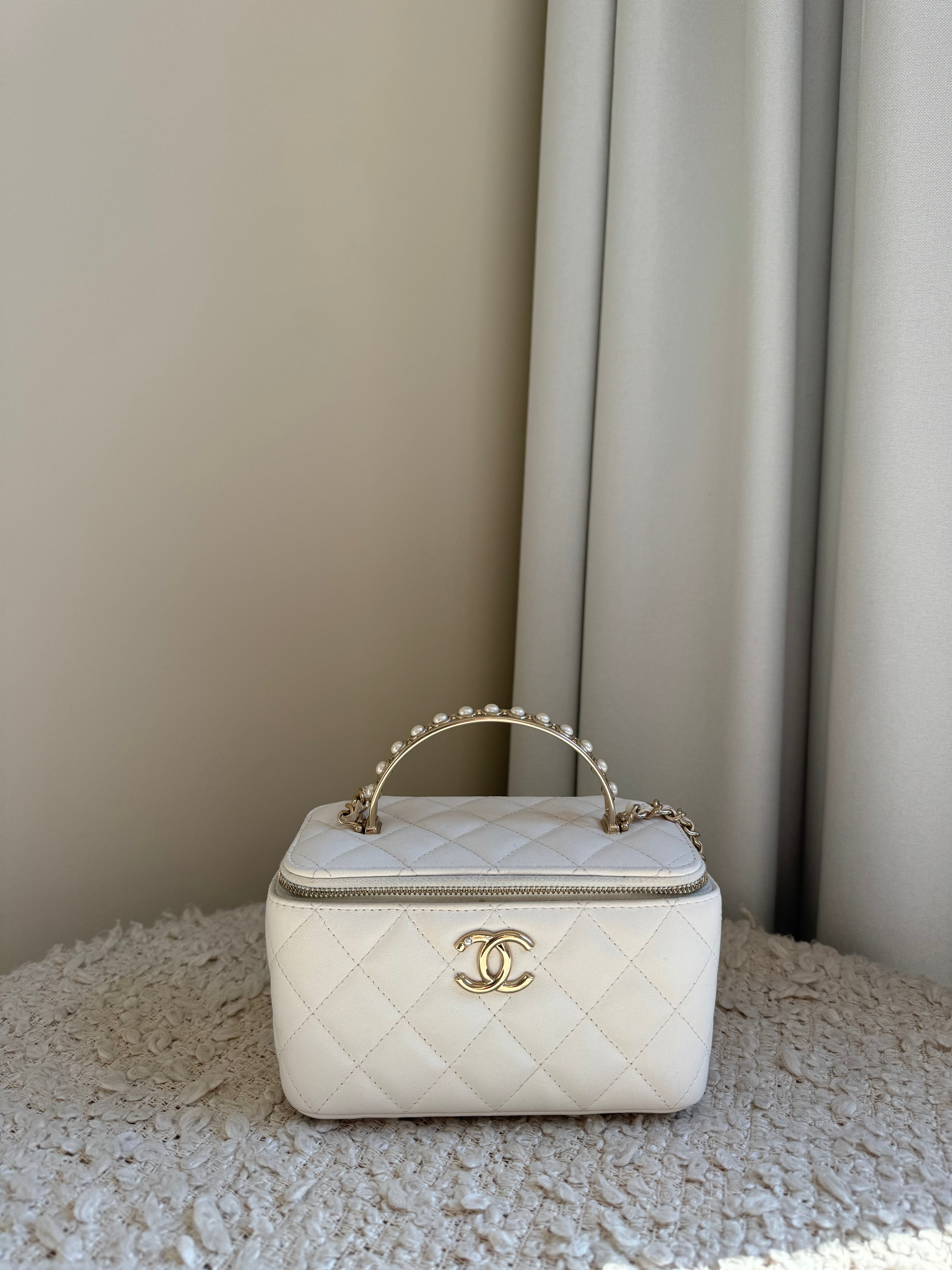 Chanel Pearl Vanity case White Bag