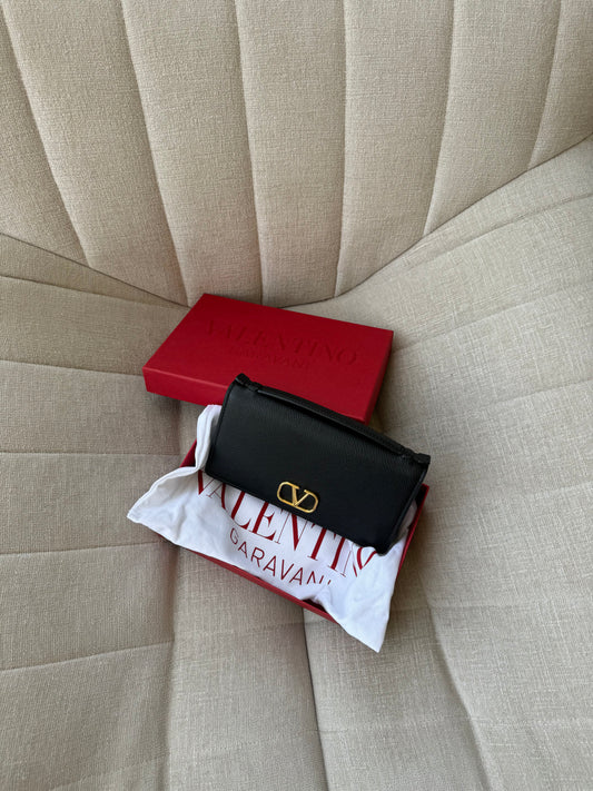 Valentino Garvani V Clutch Black